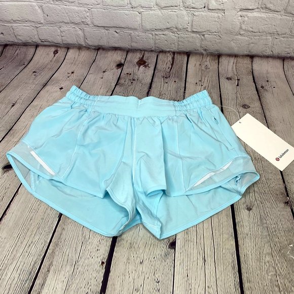 lululemon athletica Pants - Lululemon Hotty Hot LR Short 2.5"